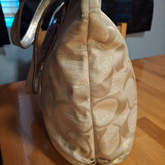 Coach Poppy 2009 Glam Tote Bag Pristine Condition - Picture 10 of 16